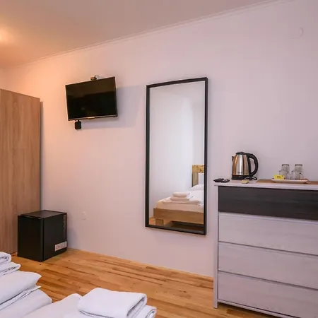 Hotel In Meta Mate Split