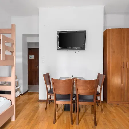Hotel In Meta Mate 3*