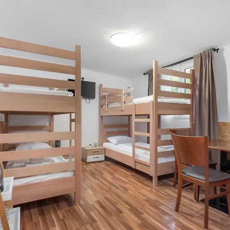 Hotel In Meta Mate 3*